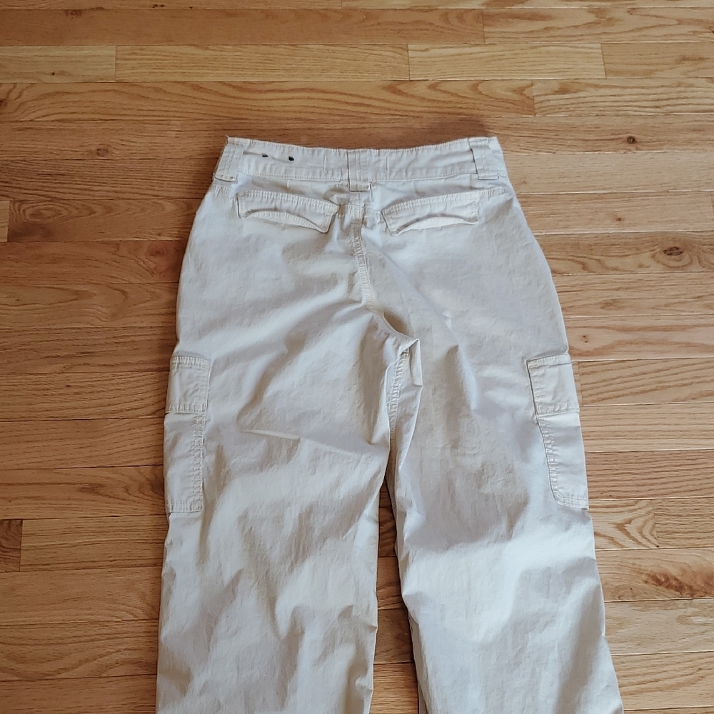 Hollister Cream High-Rise Baggy Pants - Picture 6 of 7
